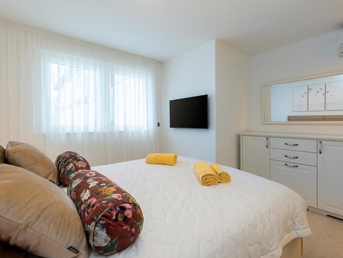 Residence Nar Poreč Eksteriør bilde